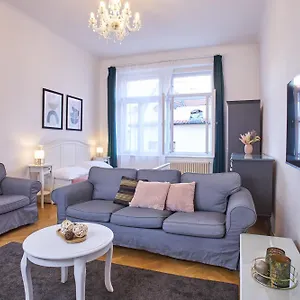 Aparthotel Charles Bridge Premium, Praag